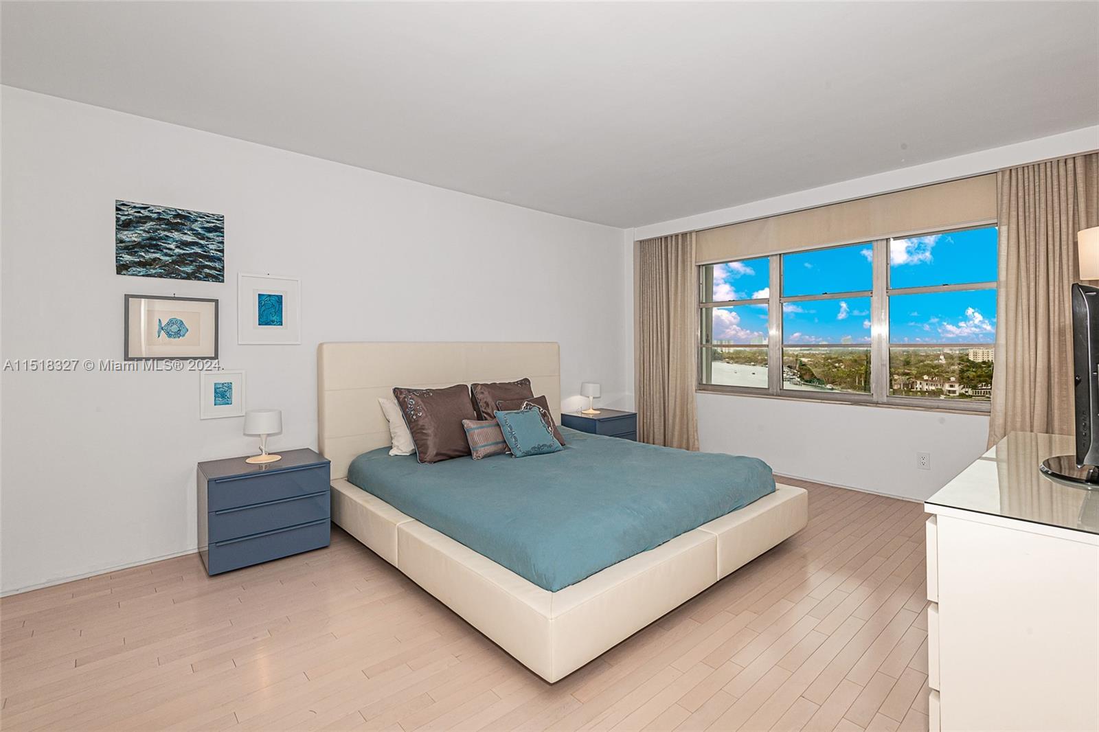 5161 Collins Ave 1207, Miami Beach, Florida 33140, 2 Bedrooms Bedrooms, ,2 BathroomsBathrooms,Residential,For Sale,5161 Collins Ave 1207,A11518327