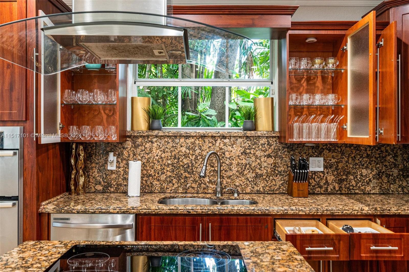 530 NE 96th St, Miami Shores, Florida 33138, 5 Bedrooms Bedrooms, ,4 BathroomsBathrooms,Residential,For Sale,530 NE 96th St,A11517101