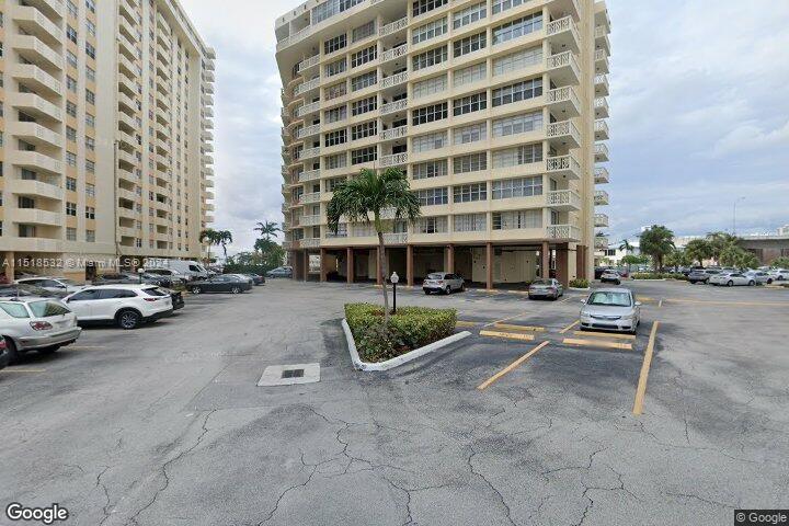 1825 S Ocean Dr 212, Hallandale Beach, Florida 33009, 1 Bedroom Bedrooms, ,1 BathroomBathrooms,Residential,For Sale,1825 S Ocean Dr 212,A11518532