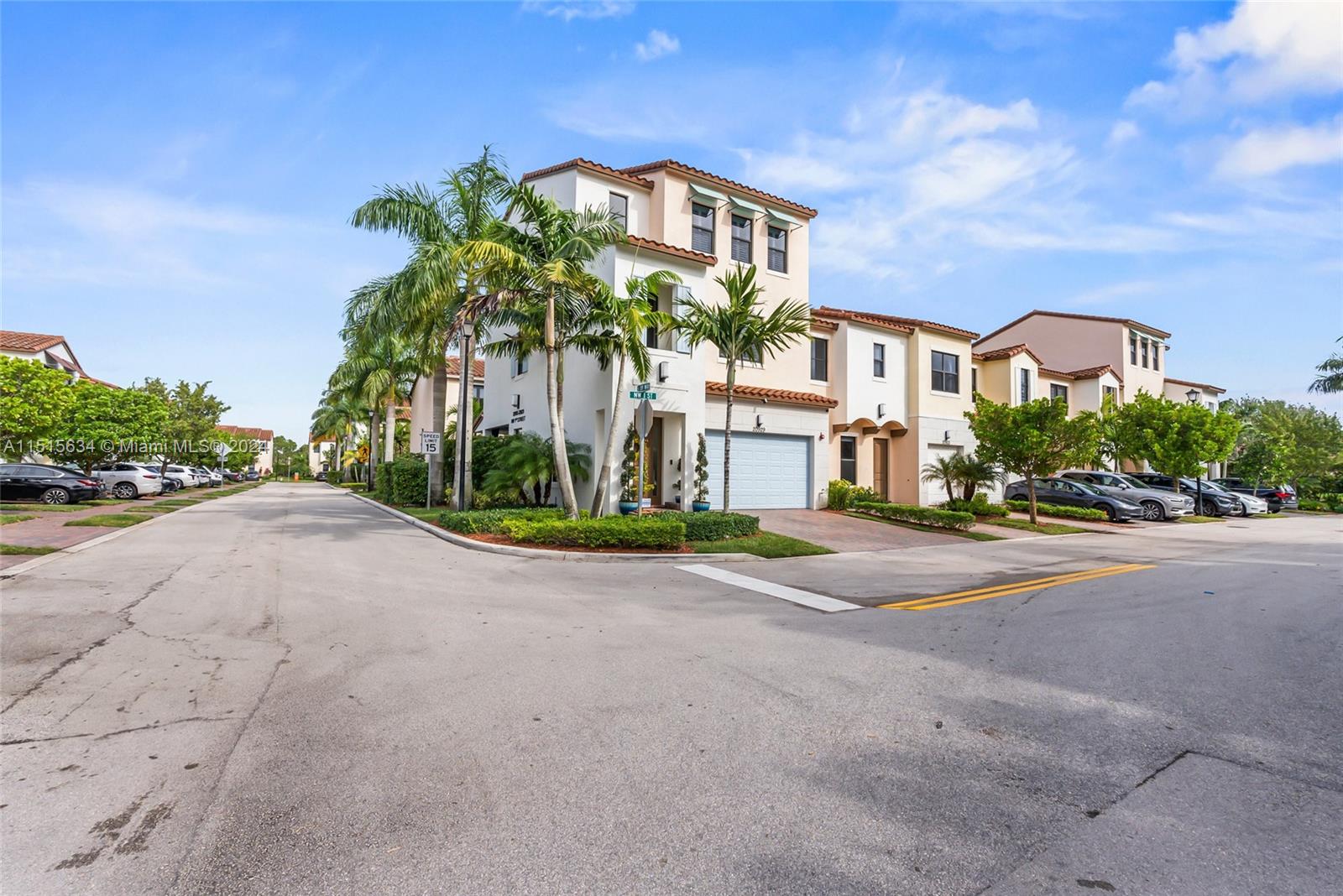 Pembroke Pines Pet Friendly Condos For Sale