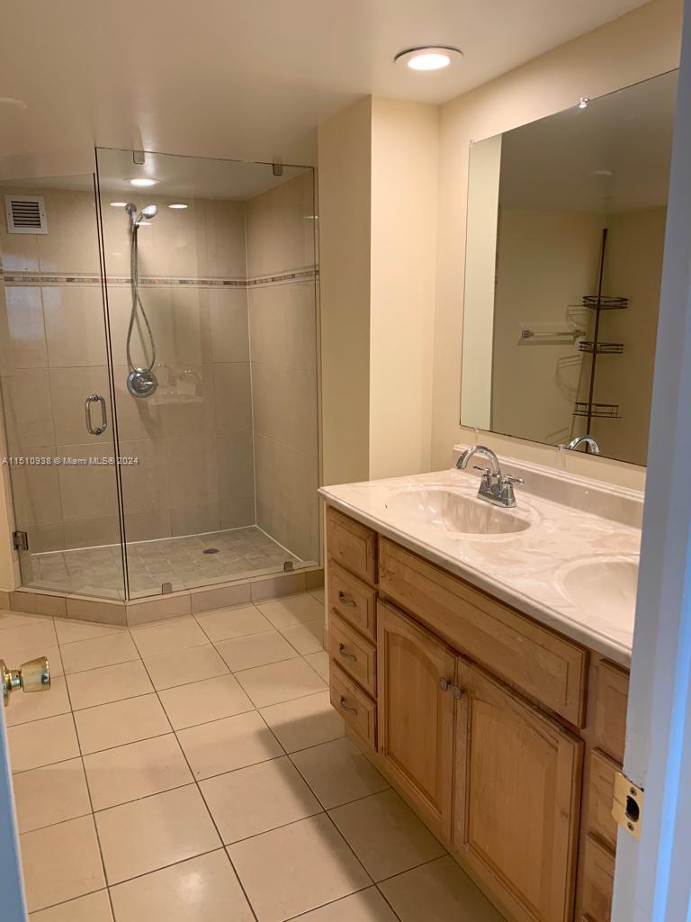 1833 S Ocean Dr 1109, Hallandale Beach, Florida 33009, 2 Bedrooms Bedrooms, ,2 BathroomsBathrooms,Residential,For Sale,1833 S Ocean Dr 1109,A11510938