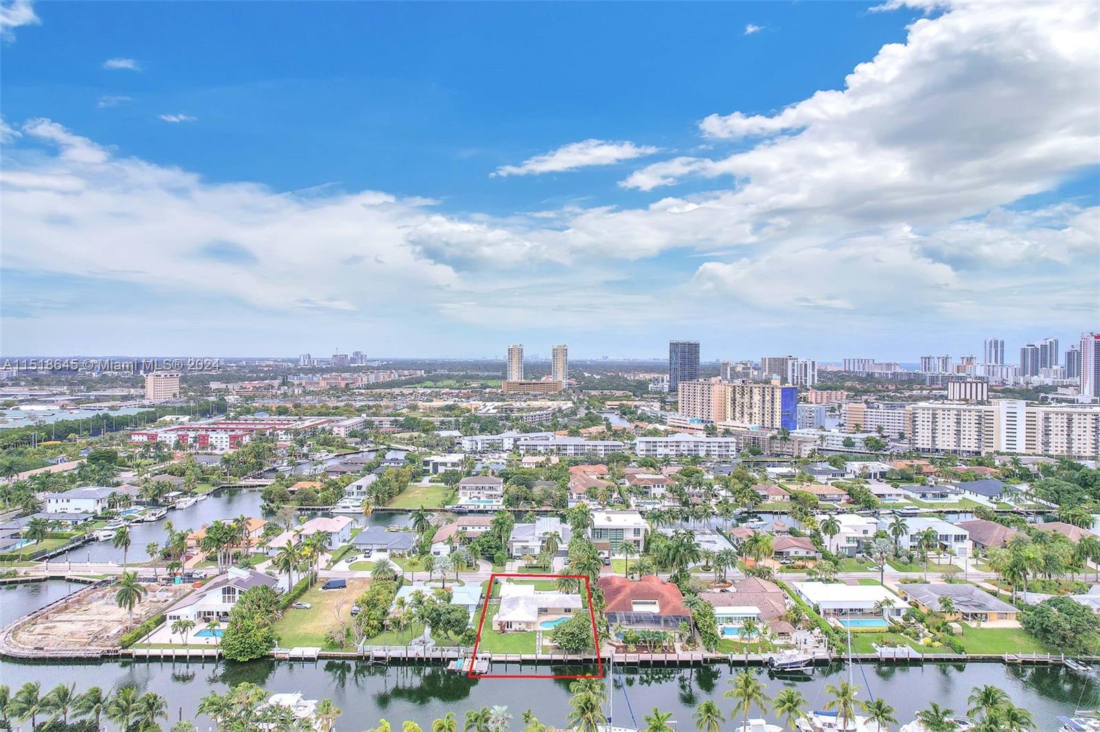 467 Sunset Dr, Hallandale Beach, Florida 33009, 4 Bedrooms Bedrooms, ,2 BathroomsBathrooms,Residential,For Sale,467 Sunset Dr,A11518645