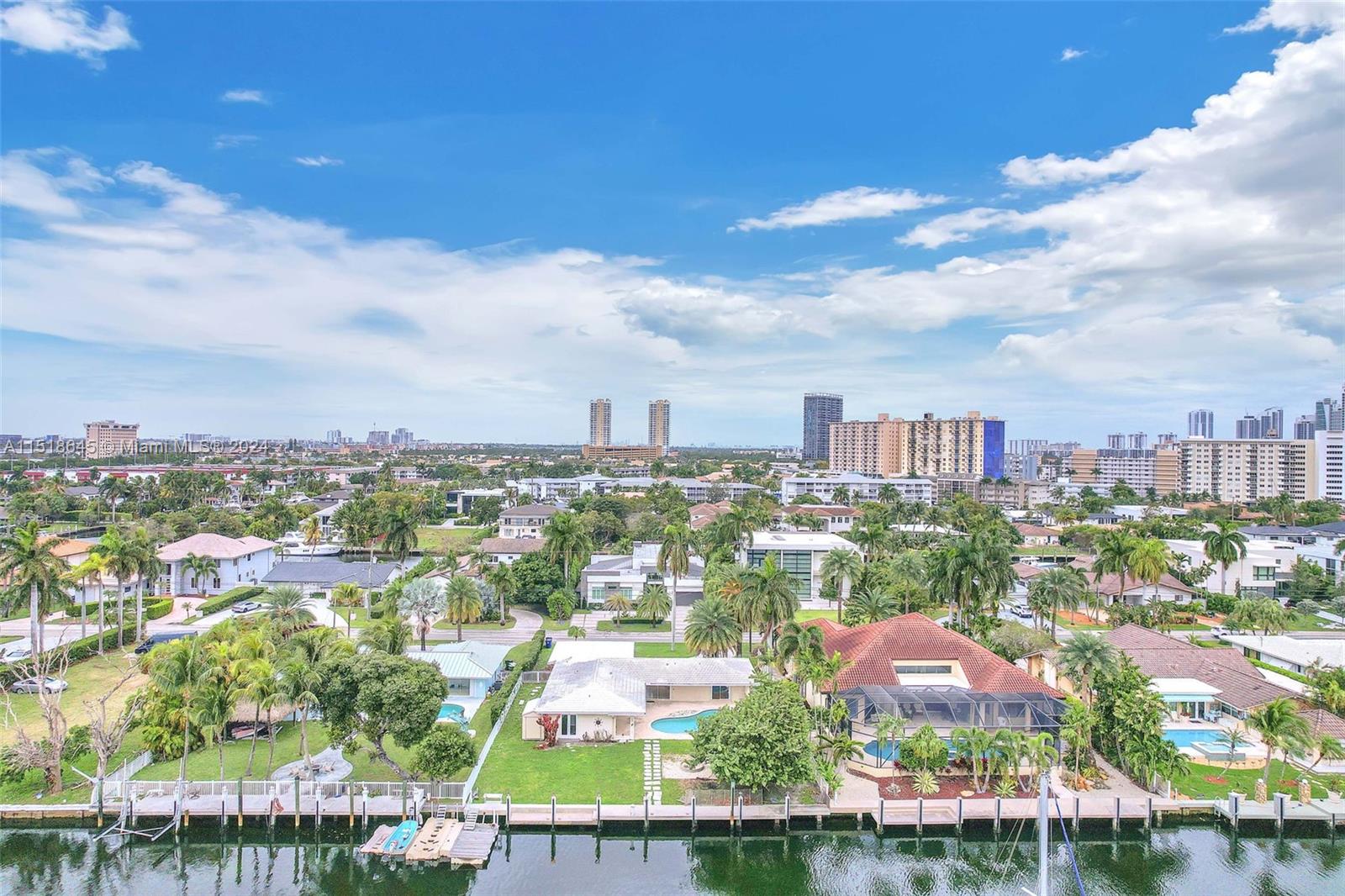 467 Sunset Dr, Hallandale Beach, Florida 33009, 4 Bedrooms Bedrooms, ,2 BathroomsBathrooms,Residential,For Sale,467 Sunset Dr,A11518645