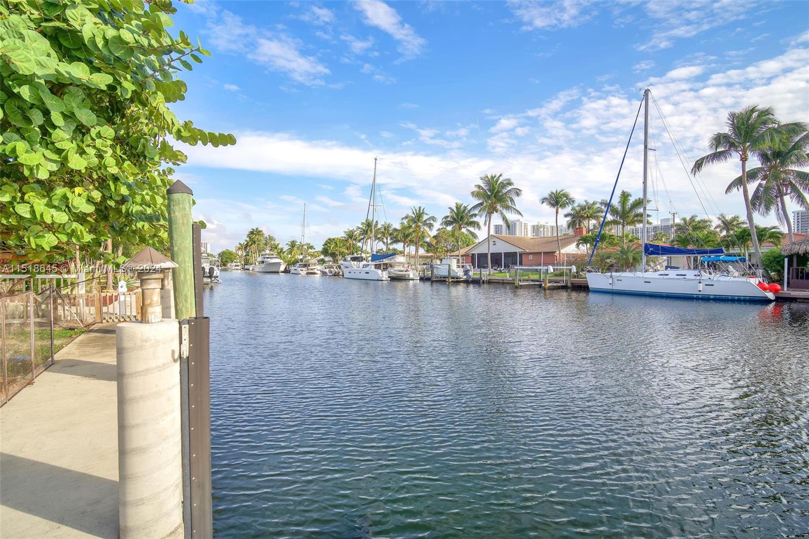 467 Sunset Dr, Hallandale Beach, Florida 33009, 4 Bedrooms Bedrooms, ,2 BathroomsBathrooms,Residential,For Sale,467 Sunset Dr,A11518645