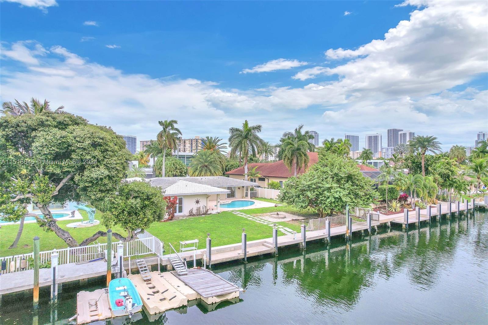 467 Sunset Dr, Hallandale Beach, Florida 33009, 4 Bedrooms Bedrooms, ,2 BathroomsBathrooms,Residential,For Sale,467 Sunset Dr,A11518645