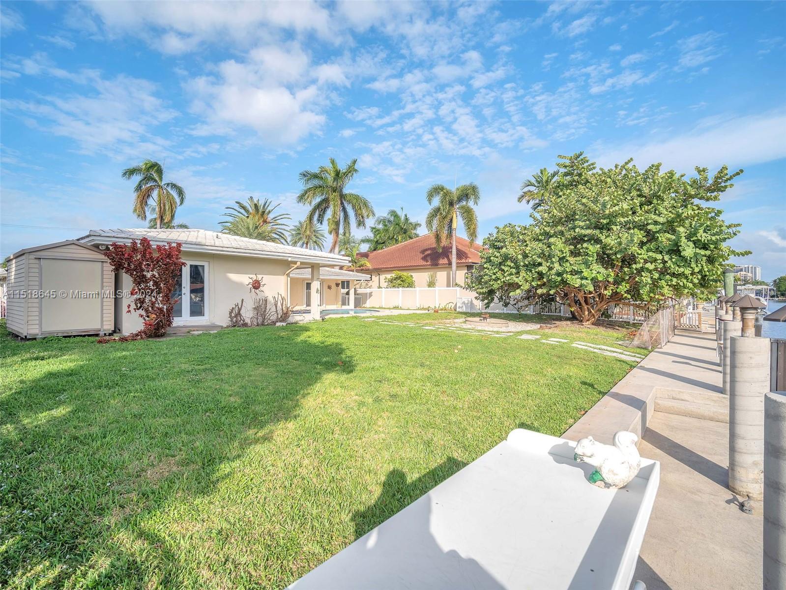 467 Sunset Dr, Hallandale Beach, Florida 33009, 4 Bedrooms Bedrooms, ,2 BathroomsBathrooms,Residential,For Sale,467 Sunset Dr,A11518645