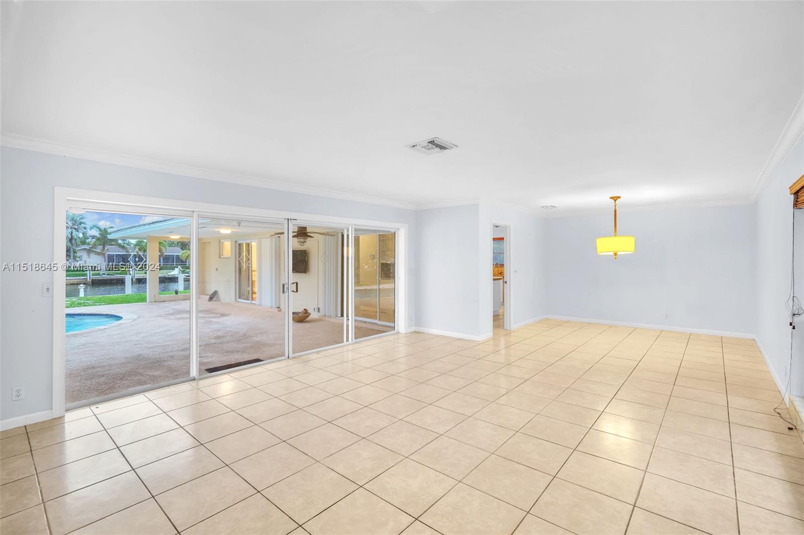 467 Sunset Dr, Hallandale Beach, Florida 33009, 4 Bedrooms Bedrooms, ,2 BathroomsBathrooms,Residential,For Sale,467 Sunset Dr,A11518645