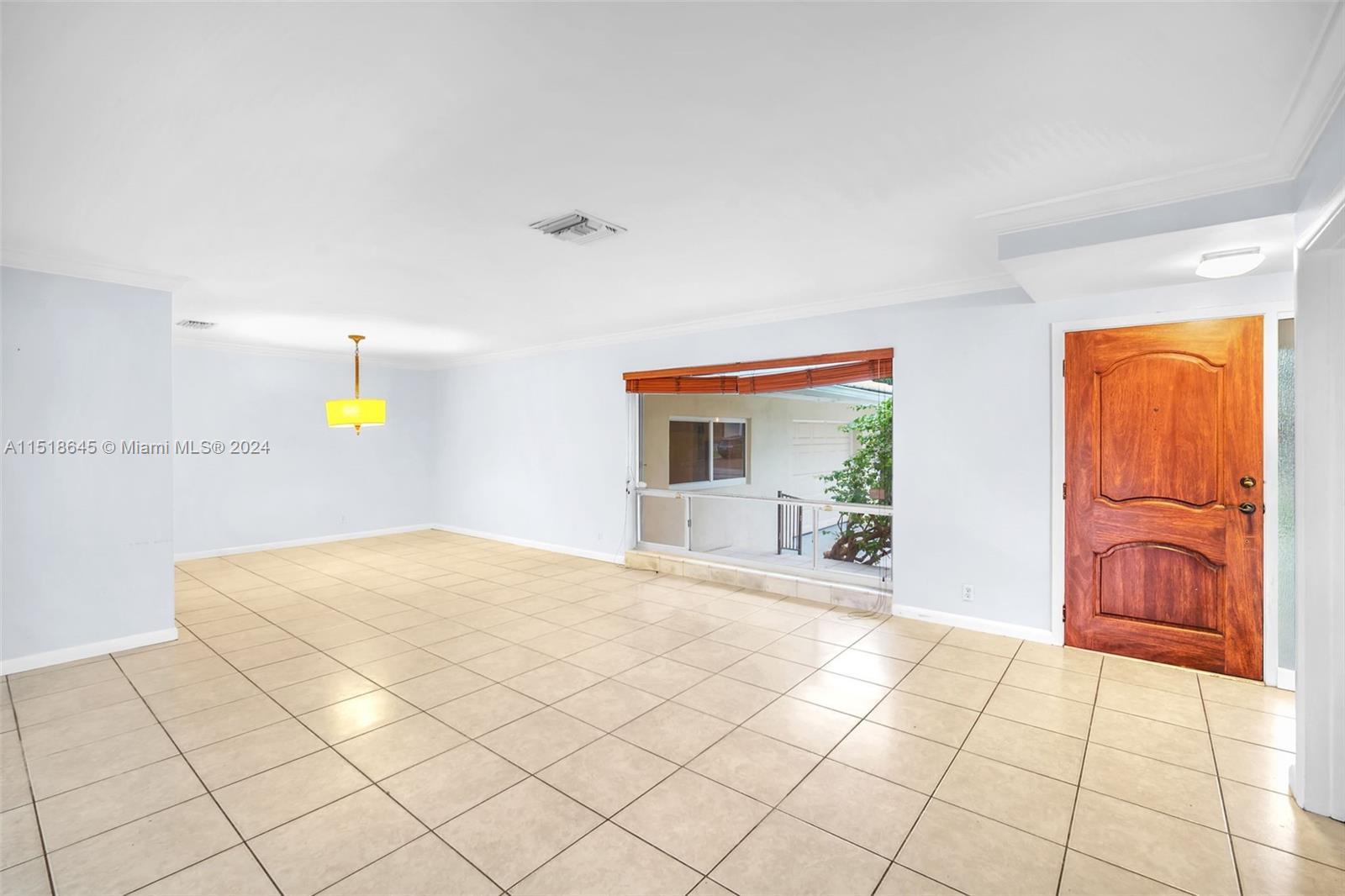467 Sunset Dr, Hallandale Beach, Florida 33009, 4 Bedrooms Bedrooms, ,2 BathroomsBathrooms,Residential,For Sale,467 Sunset Dr,A11518645