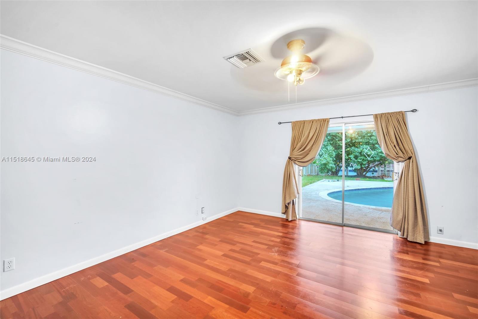 467 Sunset Dr, Hallandale Beach, Florida 33009, 4 Bedrooms Bedrooms, ,2 BathroomsBathrooms,Residential,For Sale,467 Sunset Dr,A11518645