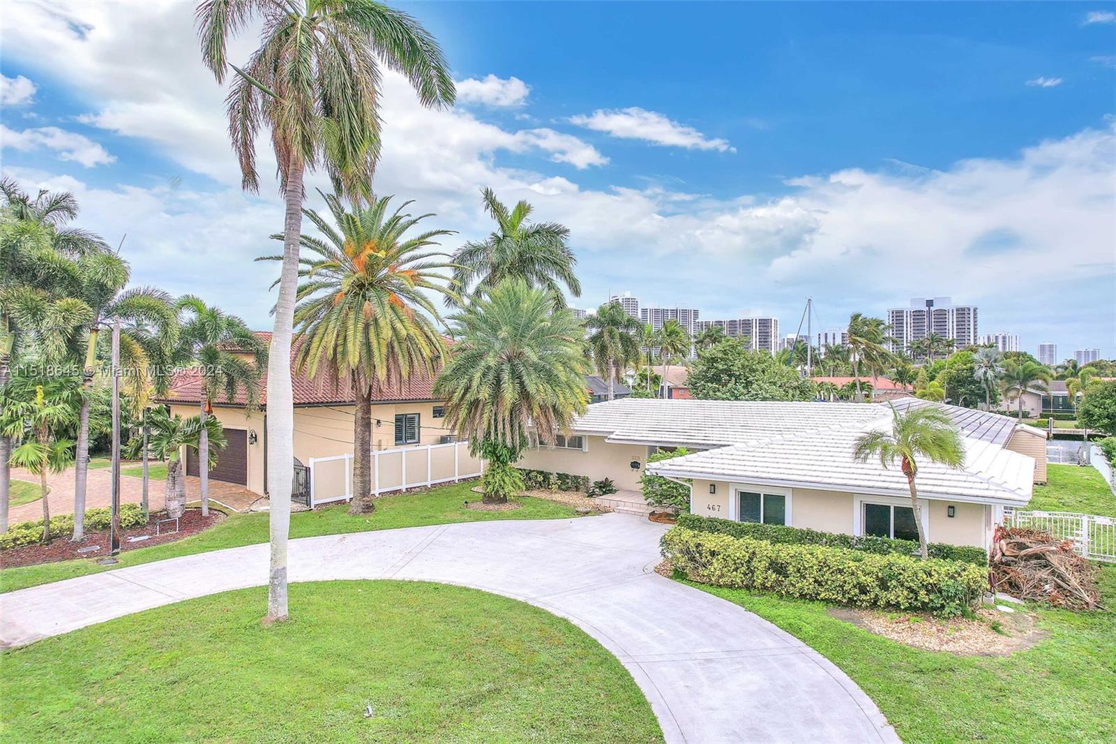 467 Sunset Dr, Hallandale Beach, Florida 33009, 4 Bedrooms Bedrooms, ,2 BathroomsBathrooms,Residential,For Sale,467 Sunset Dr,A11518645
