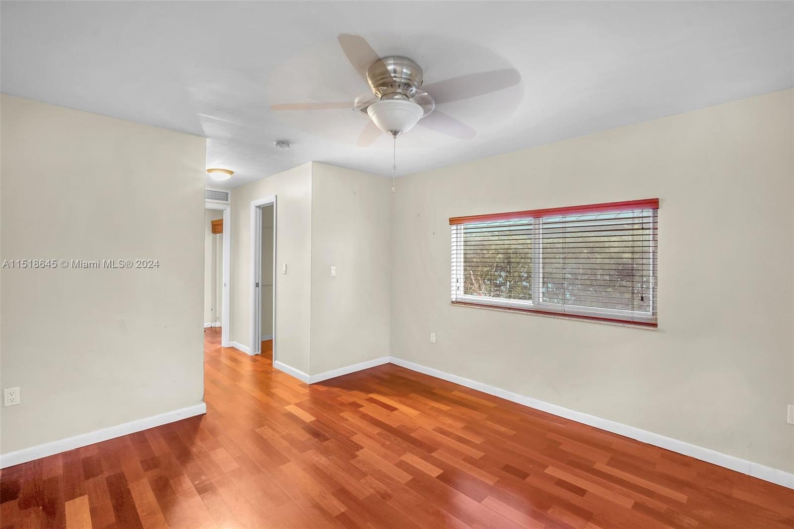 467 Sunset Dr, Hallandale Beach, Florida 33009, 4 Bedrooms Bedrooms, ,2 BathroomsBathrooms,Residential,For Sale,467 Sunset Dr,A11518645