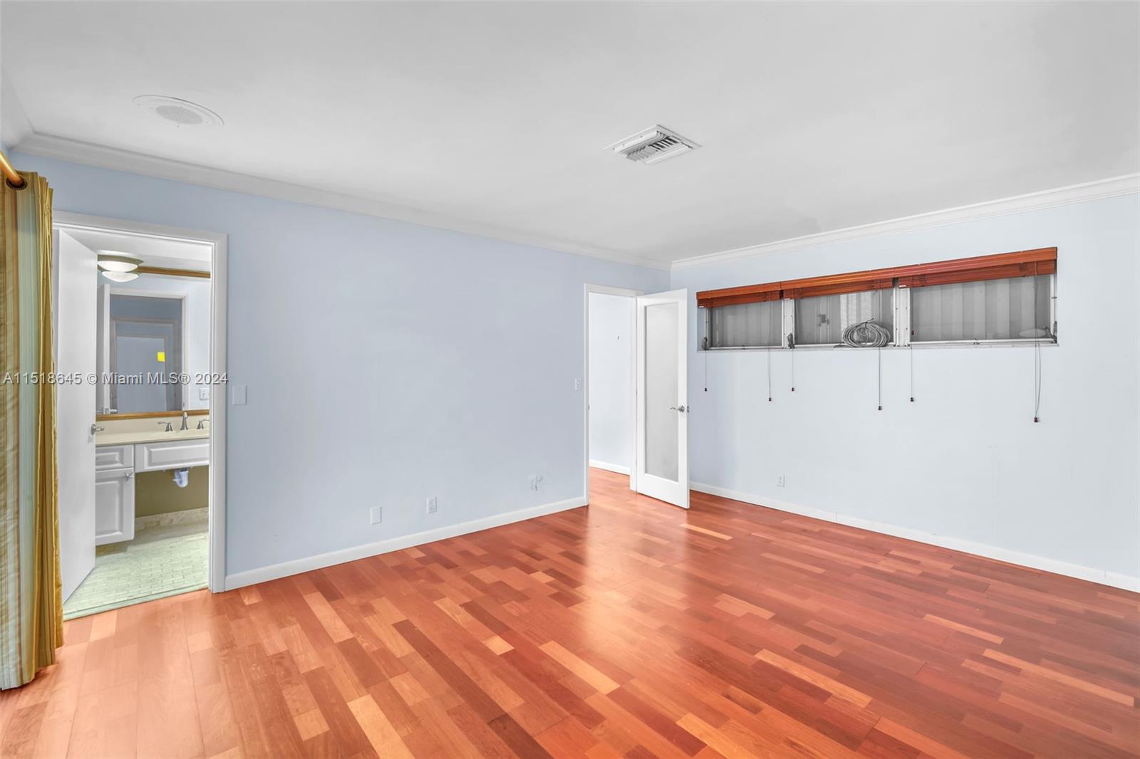 467 Sunset Dr, Hallandale Beach, Florida 33009, 4 Bedrooms Bedrooms, ,2 BathroomsBathrooms,Residential,For Sale,467 Sunset Dr,A11518645