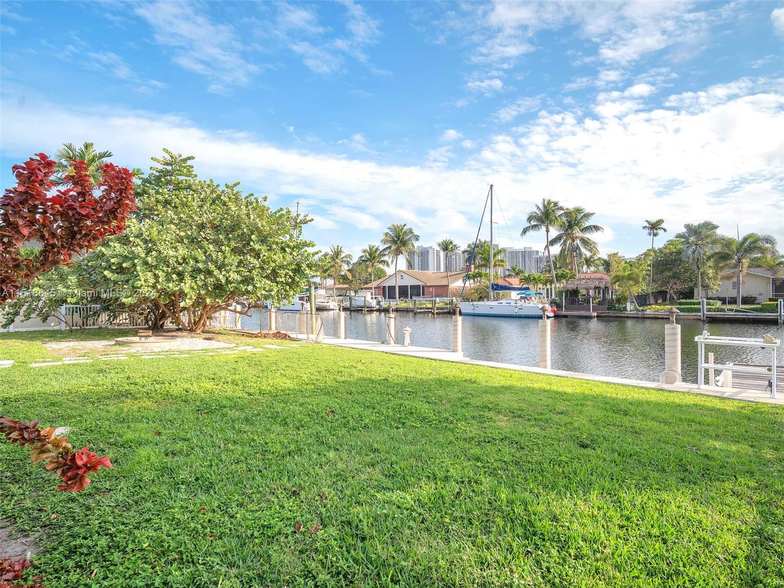 467 Sunset Dr, Hallandale Beach, Florida 33009, 4 Bedrooms Bedrooms, ,2 BathroomsBathrooms,Residential,For Sale,467 Sunset Dr,A11518645