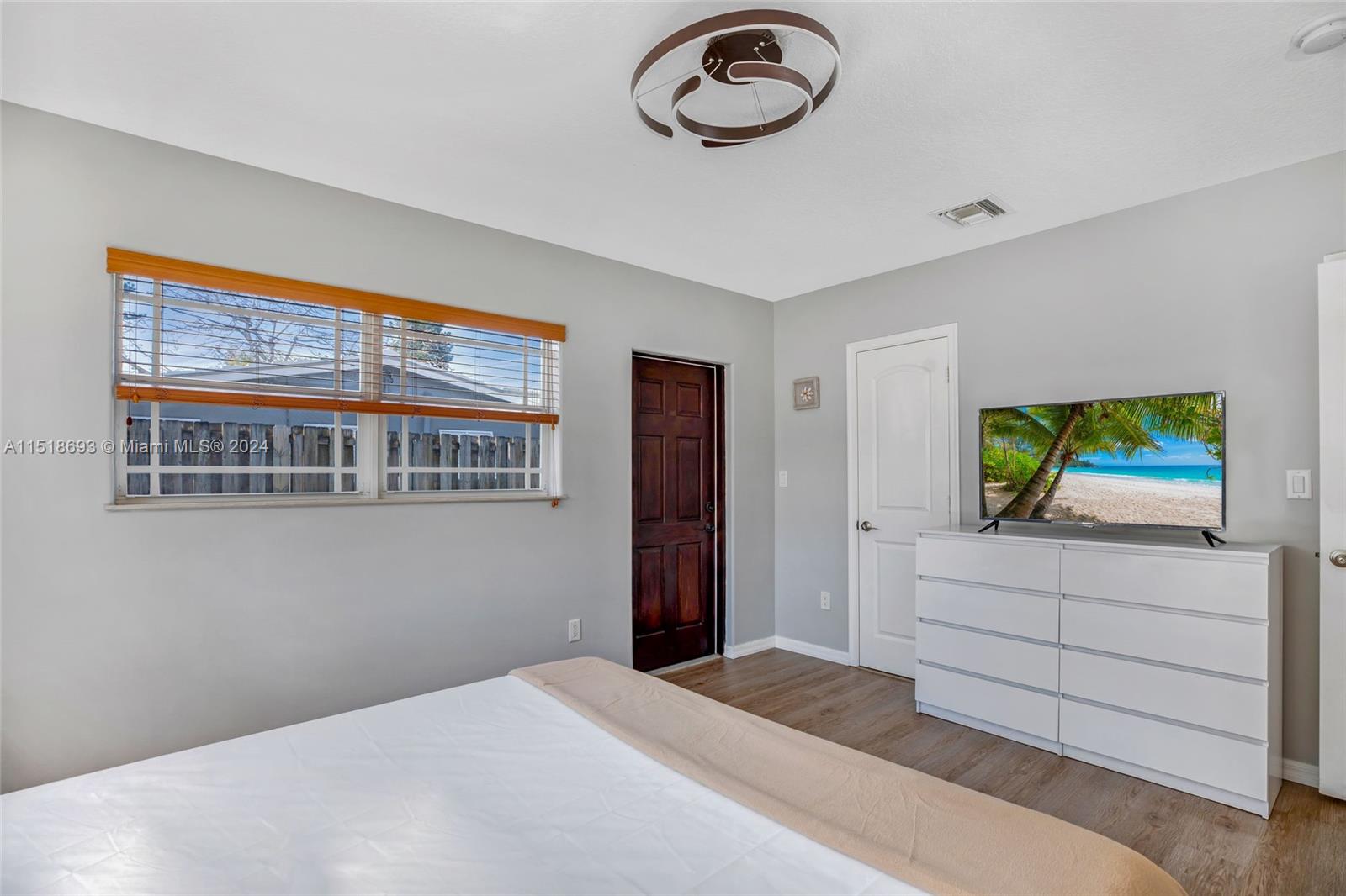 4710 NE 18th Ter, Fort Lauderdale, Florida 33308, 4 Bedrooms Bedrooms, ,3 BathroomsBathrooms,Residentiallease,For Rent,4710 NE 18th Ter,A11518693