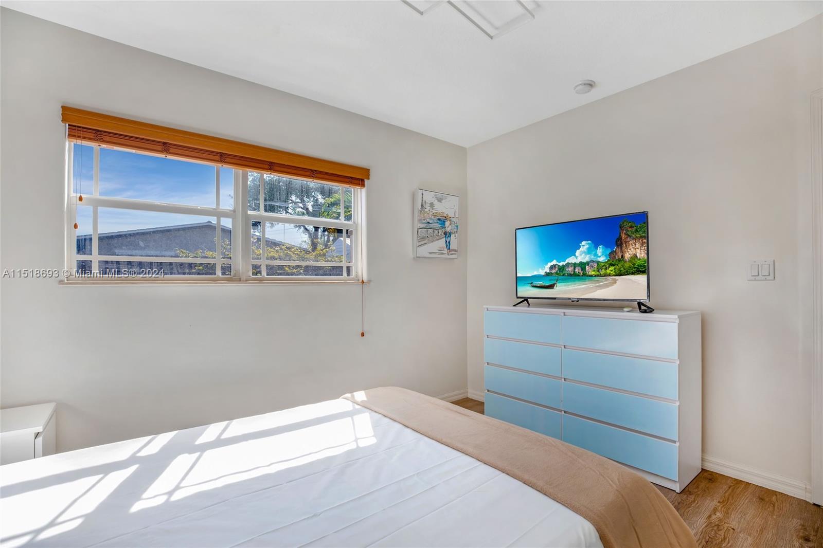 4710 NE 18th Ter, Fort Lauderdale, Florida 33308, 4 Bedrooms Bedrooms, ,3 BathroomsBathrooms,Residentiallease,For Rent,4710 NE 18th Ter,A11518693