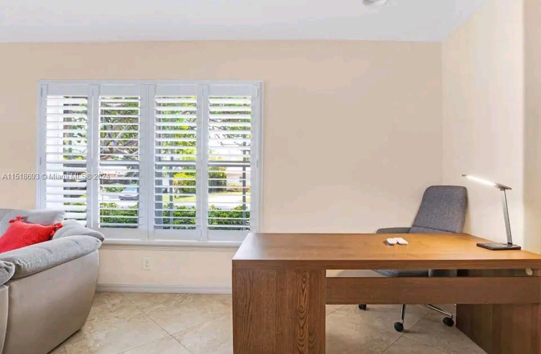 4710 NE 18th Ter, Fort Lauderdale, Florida 33308, 4 Bedrooms Bedrooms, ,3 BathroomsBathrooms,Residentiallease,For Rent,4710 NE 18th Ter,A11518693
