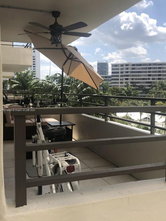 2500 Parkview Dr 618, Hallandale Beach, Florida 33009, 2 Bedrooms Bedrooms, ,2 BathroomsBathrooms,Residential,For Sale,2500 Parkview Dr 618,A11518009