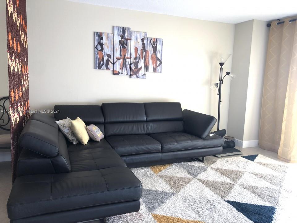 2500 Parkview Dr 618, Hallandale Beach, Florida 33009, 2 Bedrooms Bedrooms, ,2 BathroomsBathrooms,Residential,For Sale,2500 Parkview Dr 618,A11518009