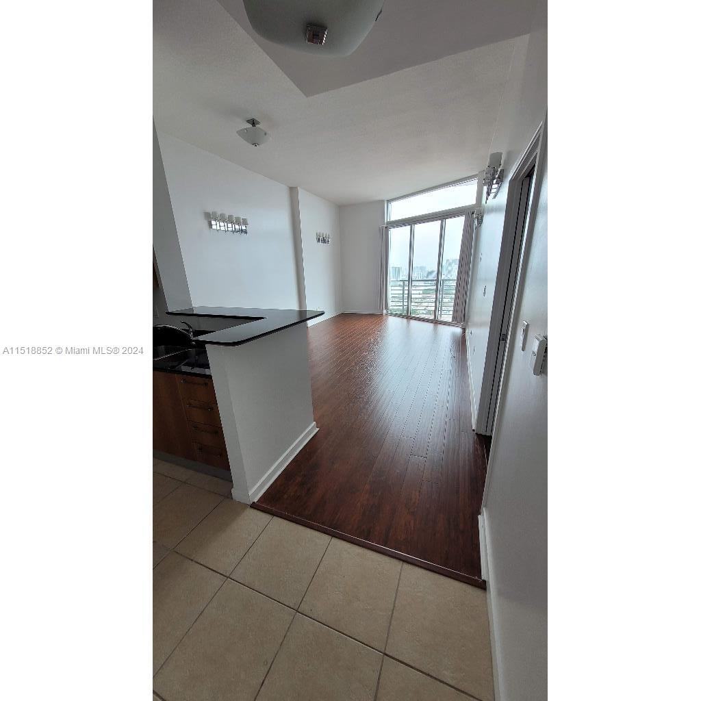 335 S Biscayne Blvd UPH-02, Miami, Florida 33131, 1 Bedroom Bedrooms, 3 Rooms Rooms,1 BathroomBathrooms,Residential,For Sale,335 S Biscayne Blvd UPH-02,A11518852