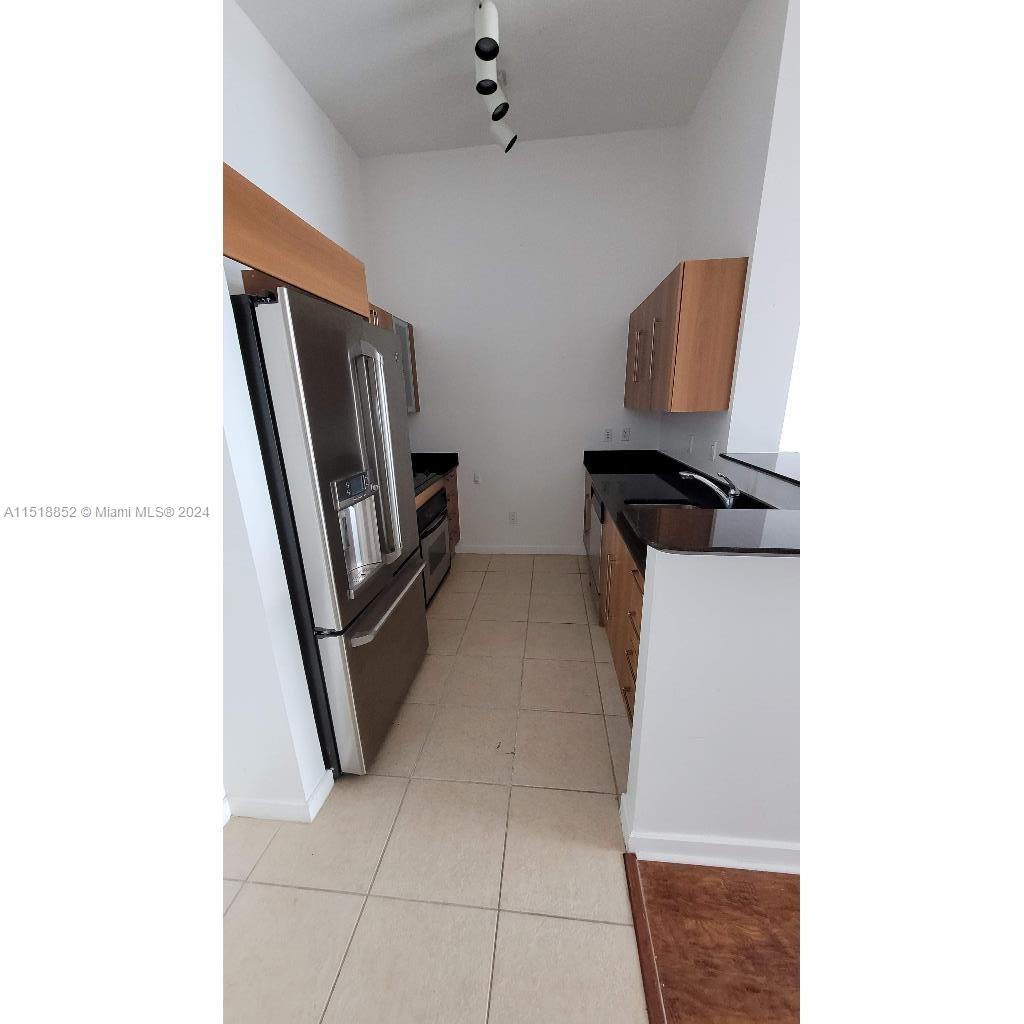 335 S Biscayne Blvd UPH-02, Miami, Florida 33131, 1 Bedroom Bedrooms, 3 Rooms Rooms,1 BathroomBathrooms,Residential,For Sale,335 S Biscayne Blvd UPH-02,A11518852