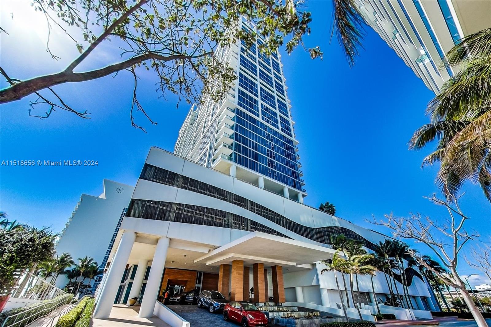 6899 Collins Ave 3504, Miami Beach, Florida 33141, 4 Bedrooms Bedrooms, ,3 BathroomsBathrooms,Residentiallease,For Rent,6899 Collins Ave 3504,A11518656