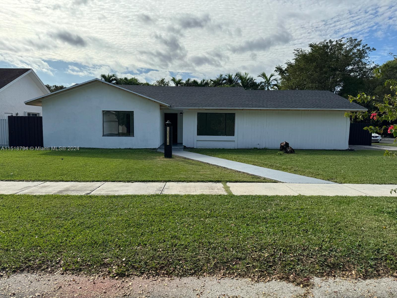 13320 SW 99th St, Miami, Florida 33186, 4 Bedrooms Bedrooms, ,2 BathroomsBathrooms,Residentiallease,For Rent,13320 SW 99th St,A11518794