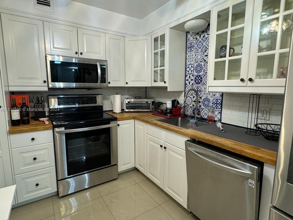 427 Golden Isles Dr 12I, Hallandale Beach, Florida 33009, 2 Bedrooms Bedrooms, ,2 BathroomsBathrooms,Residential,For Sale,427 Golden Isles Dr 12I,A11518550