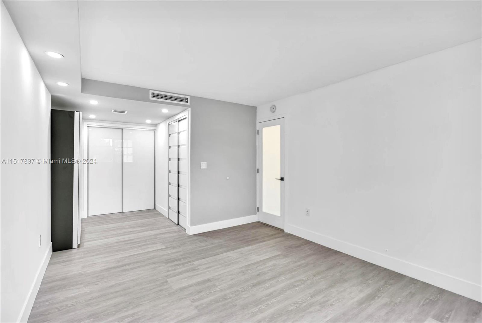 3725 NE 169 ST 203-B, North Miami Beach, Florida 33160, 1 Bedroom Bedrooms, ,1 BathroomBathrooms,Residential,For Sale,3725 NE 169 ST 203-B,A11517837