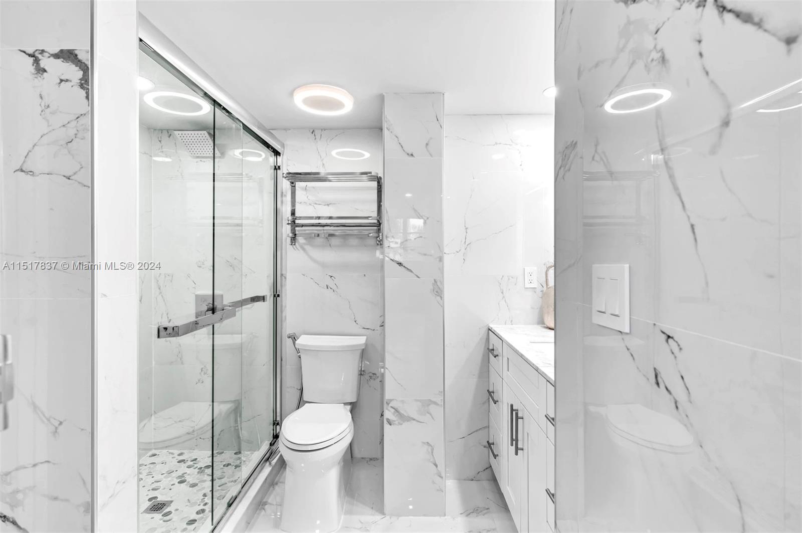 3725 NE 169 ST 203-B, North Miami Beach, Florida 33160, 1 Bedroom Bedrooms, ,1 BathroomBathrooms,Residential,For Sale,3725 NE 169 ST 203-B,A11517837