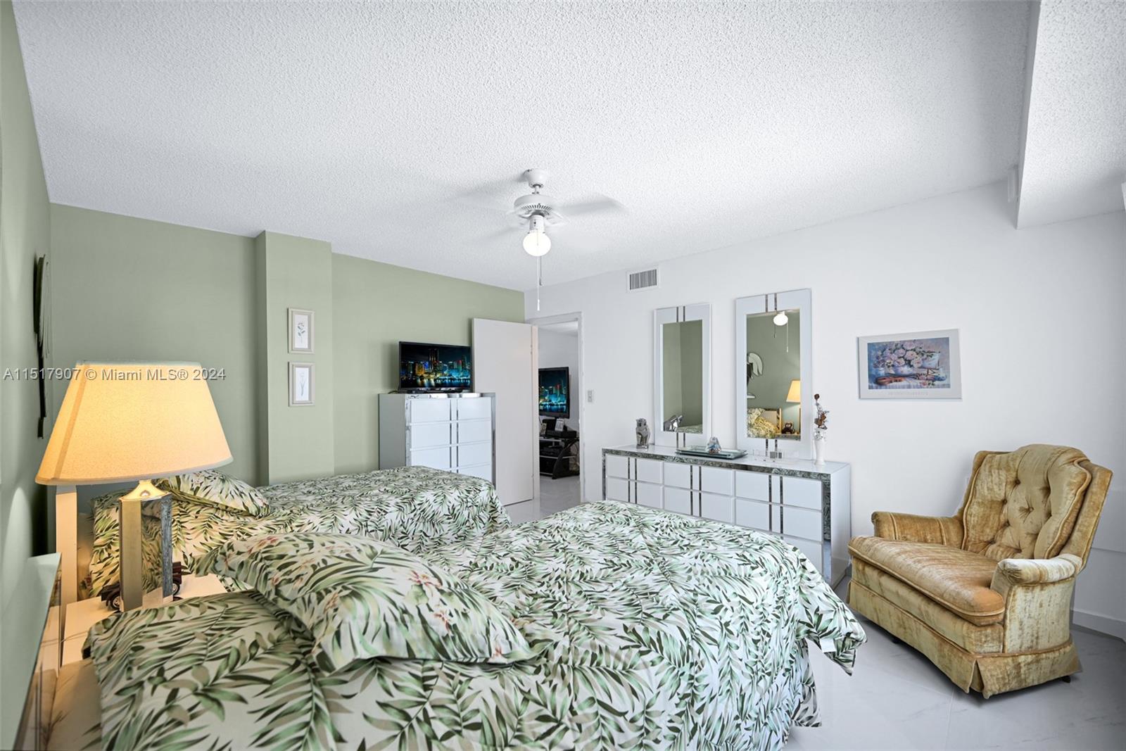 17800 Atlantic Blvd 410, Sunny Isles Beach, Florida 33160, 2 Bedrooms Bedrooms, ,2 BathroomsBathrooms,Residential,For Sale,17800 Atlantic Blvd 410,A11517907
