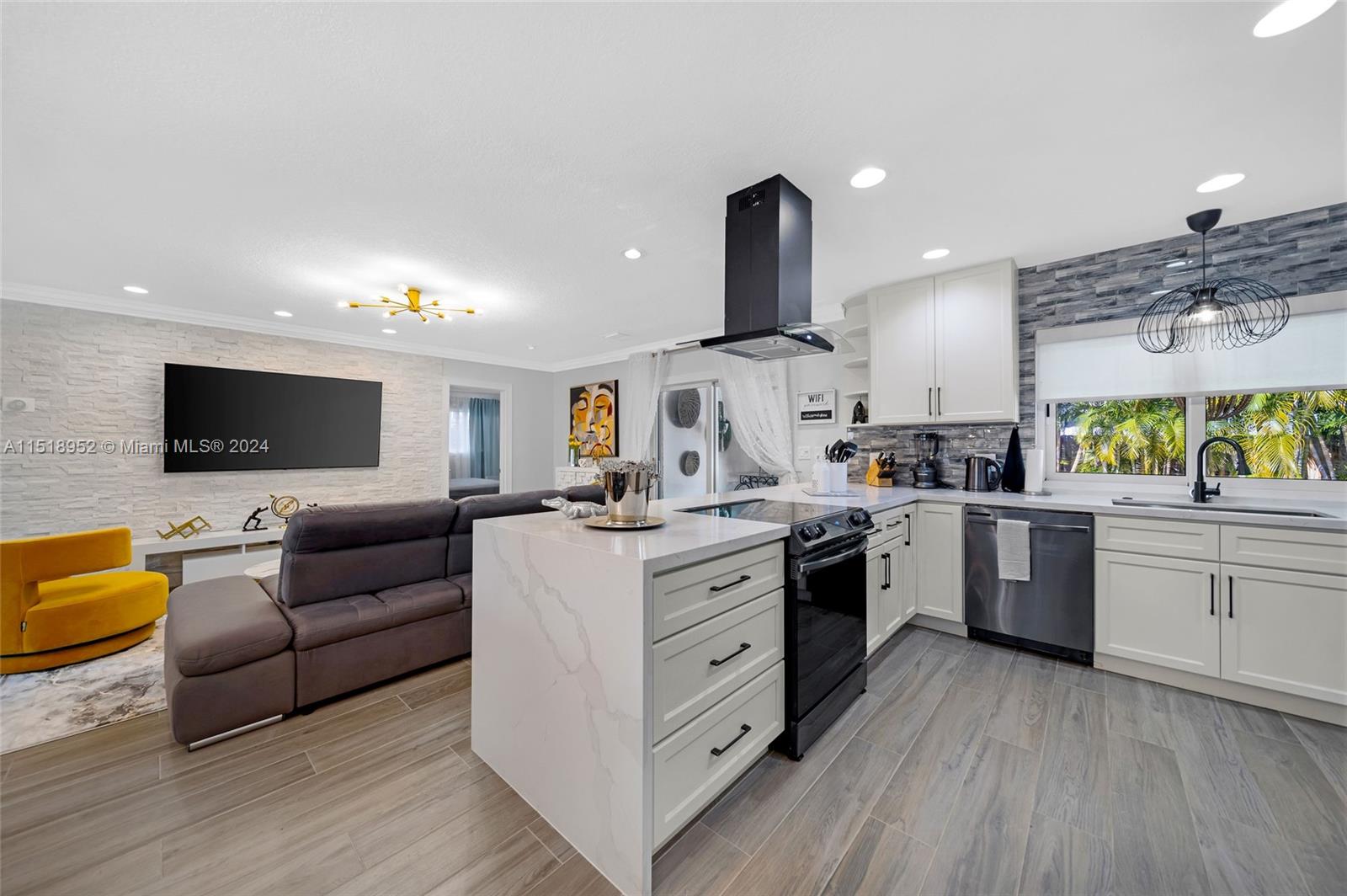 5801 NE 18th Ter, Fort Lauderdale, Florida 33308, 3 Bedrooms Bedrooms, ,2 BathroomsBathrooms,Residentiallease,For Rent,5801 NE 18th Ter,A11518952
