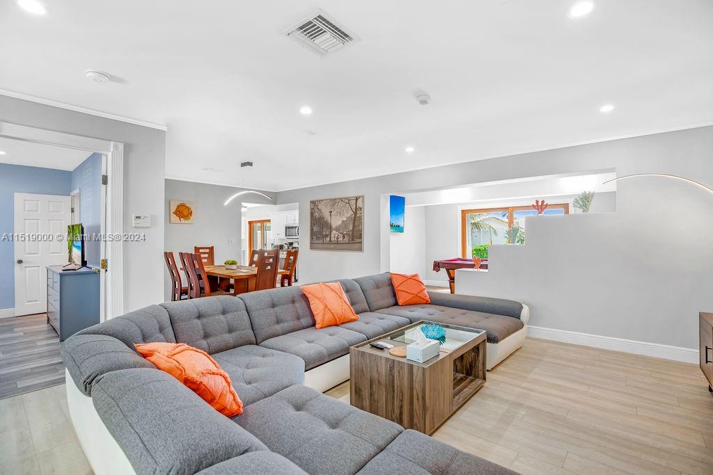 5320 NE 16th Ter, Fort Lauderdale, Florida 33334, 4 Bedrooms Bedrooms, ,3 BathroomsBathrooms,Residentiallease,For Rent,5320 NE 16th Ter,A11519000