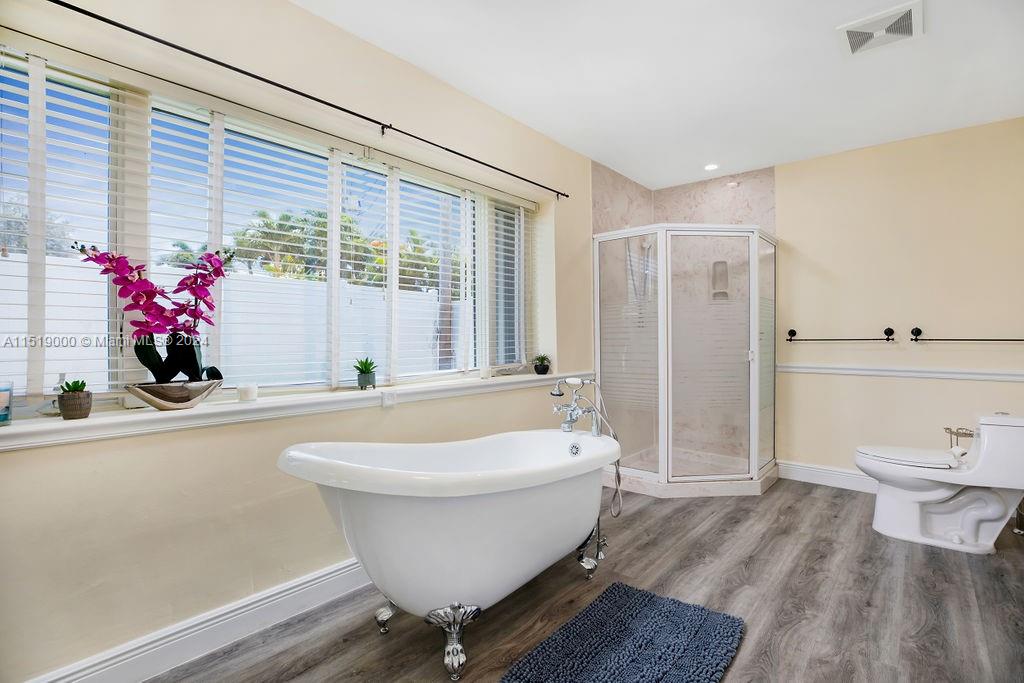 5320 NE 16th Ter, Fort Lauderdale, Florida 33334, 4 Bedrooms Bedrooms, ,3 BathroomsBathrooms,Residentiallease,For Rent,5320 NE 16th Ter,A11519000