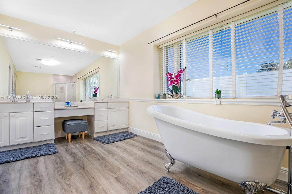5320 NE 16th Ter, Fort Lauderdale, Florida 33334, 4 Bedrooms Bedrooms, ,3 BathroomsBathrooms,Residentiallease,For Rent,5320 NE 16th Ter,A11519000