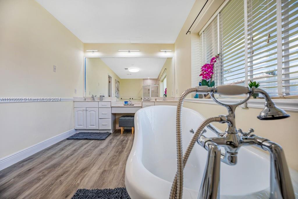 5320 NE 16th Ter, Fort Lauderdale, Florida 33334, 4 Bedrooms Bedrooms, ,3 BathroomsBathrooms,Residentiallease,For Rent,5320 NE 16th Ter,A11519000