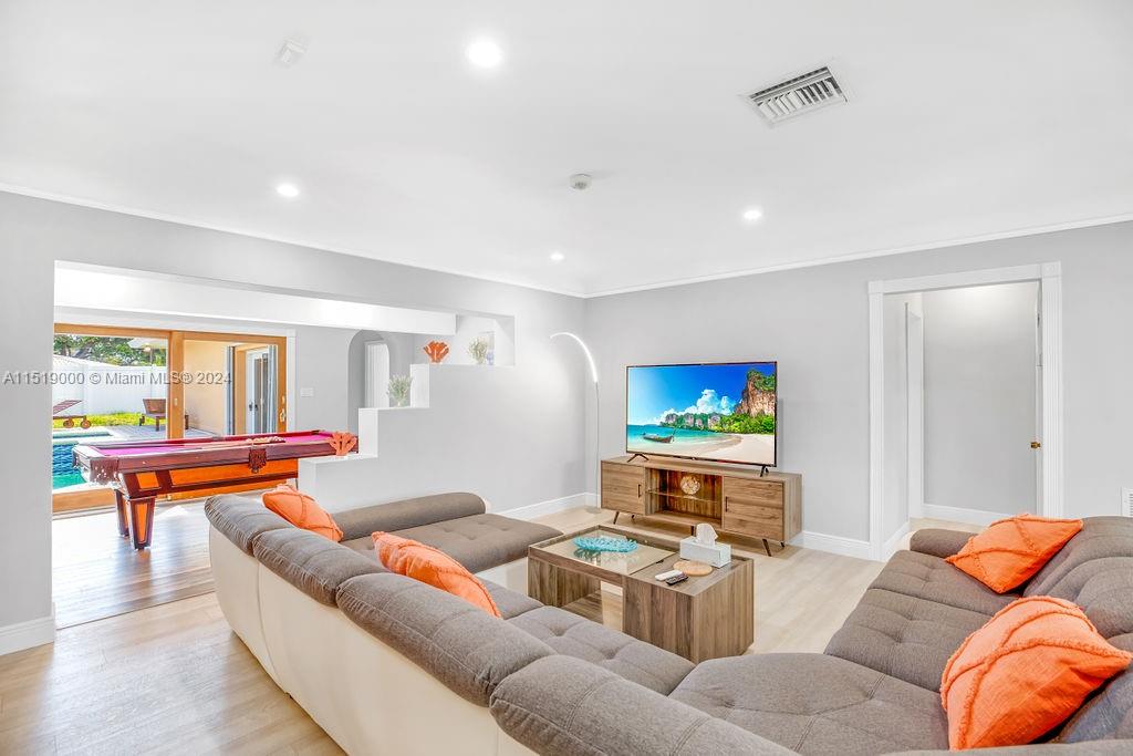 5320 NE 16th Ter, Fort Lauderdale, Florida 33334, 4 Bedrooms Bedrooms, ,3 BathroomsBathrooms,Residentiallease,For Rent,5320 NE 16th Ter,A11519000