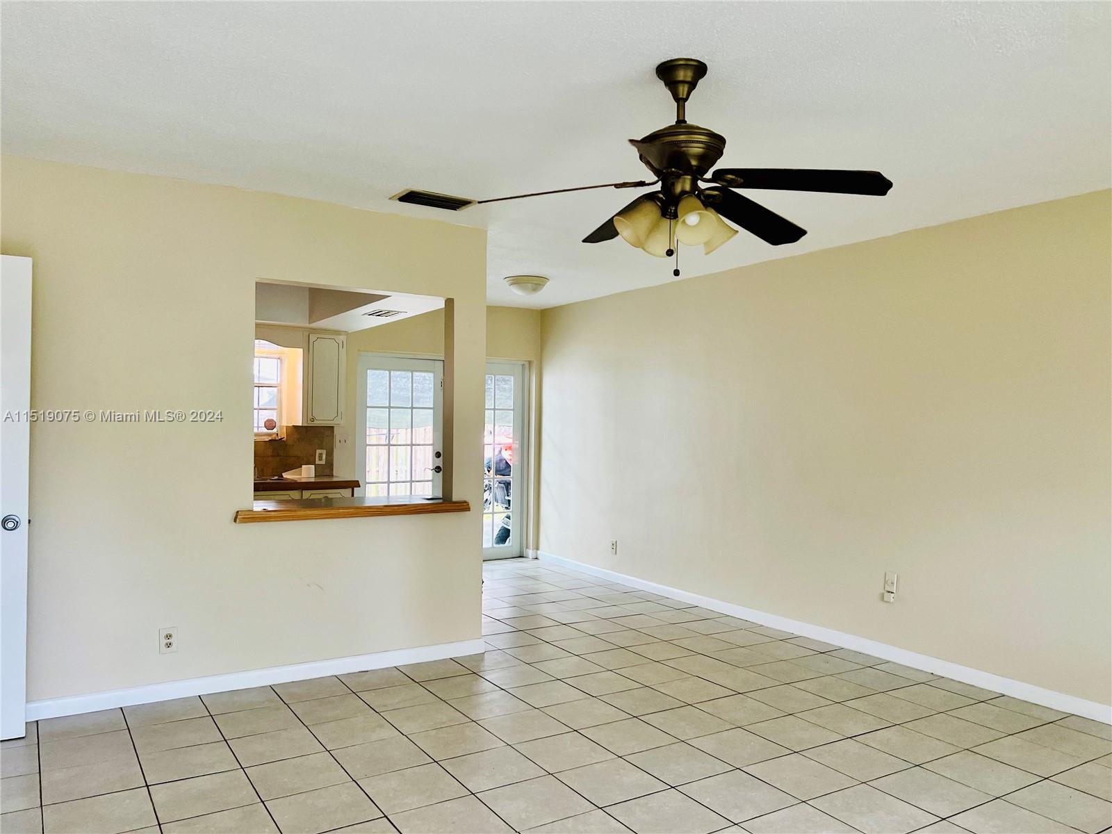 Dania Beach, Florida 33004, 2 Bedrooms Bedrooms, ,2 BathroomsBathrooms,Residentiallease,For Rent,A11519075