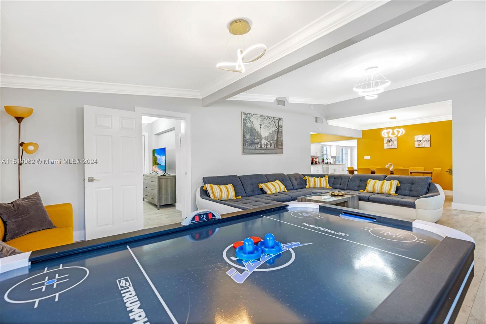 1984 Windward Dr, Lauderdale By The Sea, Florida 33062, 4 Bedrooms Bedrooms, ,2 BathroomsBathrooms,Residentiallease,For Rent,1984 Windward Dr,A11519082
