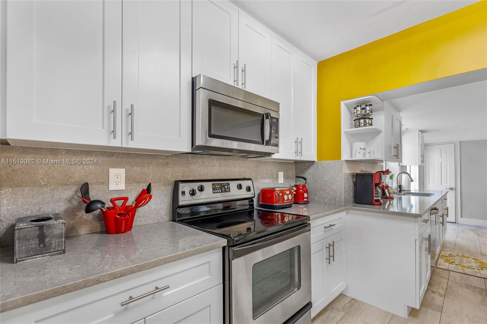 1984 Windward Dr, Lauderdale By The Sea, Florida 33062, 4 Bedrooms Bedrooms, ,2 BathroomsBathrooms,Residentiallease,For Rent,1984 Windward Dr,A11519082