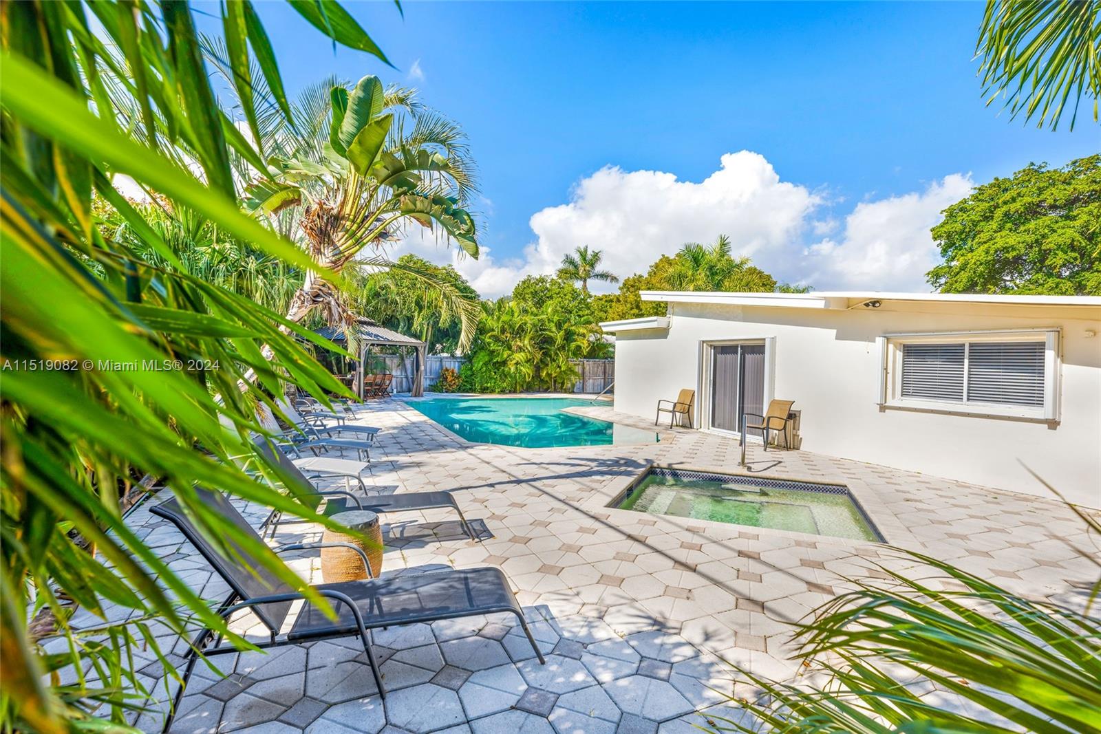 1984 Windward Dr, Lauderdale By The Sea, Florida 33062, 4 Bedrooms Bedrooms, ,2 BathroomsBathrooms,Residentiallease,For Rent,1984 Windward Dr,A11519082
