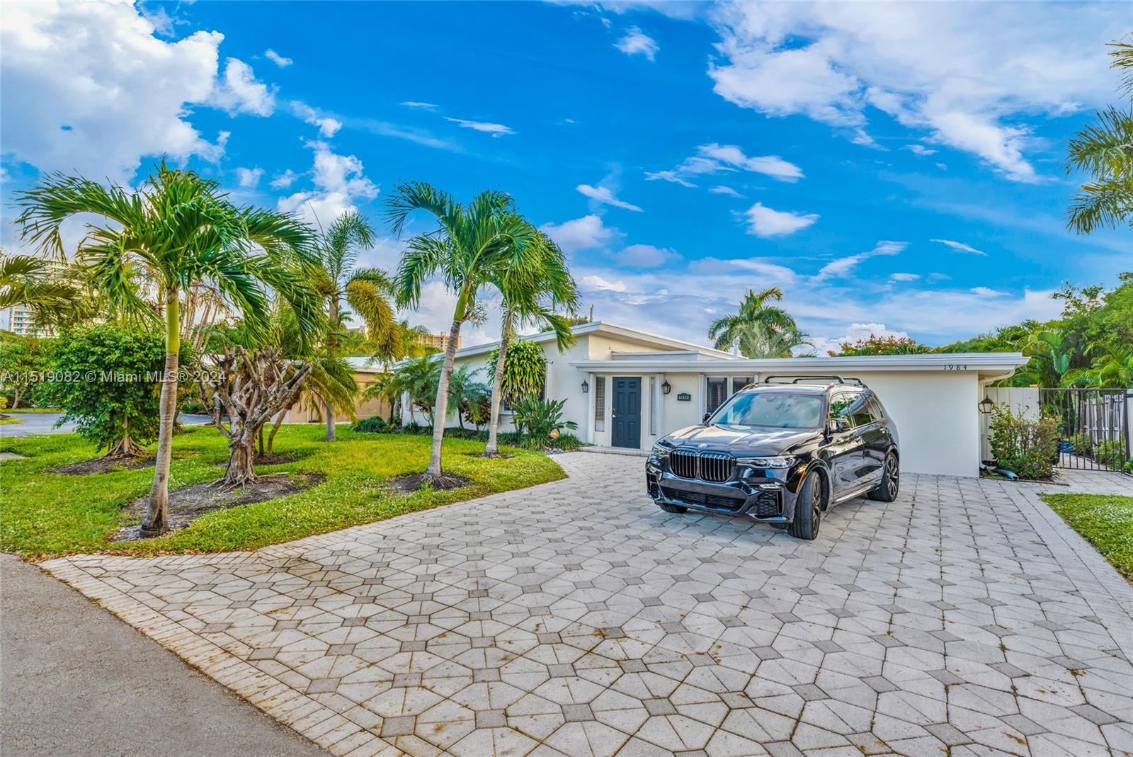 1984 Windward Dr, Lauderdale By The Sea, Florida 33062, 4 Bedrooms Bedrooms, ,2 BathroomsBathrooms,Residentiallease,For Rent,1984 Windward Dr,A11519082