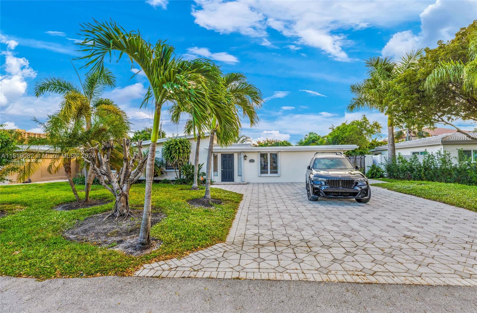 1984 Windward Dr, Lauderdale By The Sea, Florida 33062, 4 Bedrooms Bedrooms, ,2 BathroomsBathrooms,Residentiallease,For Rent,1984 Windward Dr,A11519082