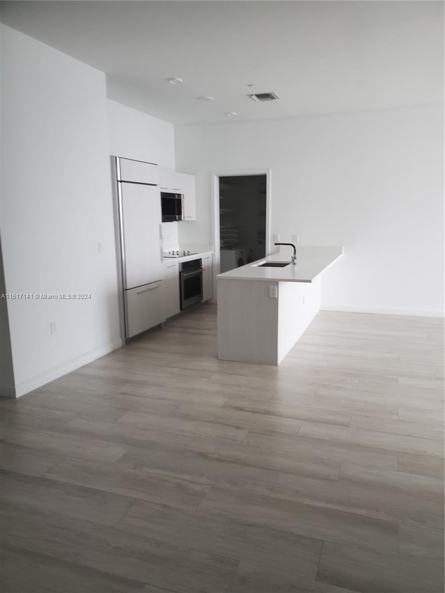 45 SW 9th St 9Th 4704, Miami, Florida 33130, 3 Bedrooms Bedrooms, ,4 BathroomsBathrooms,Residential,For Sale,45 SW 9th St 9Th 4704,A11517141