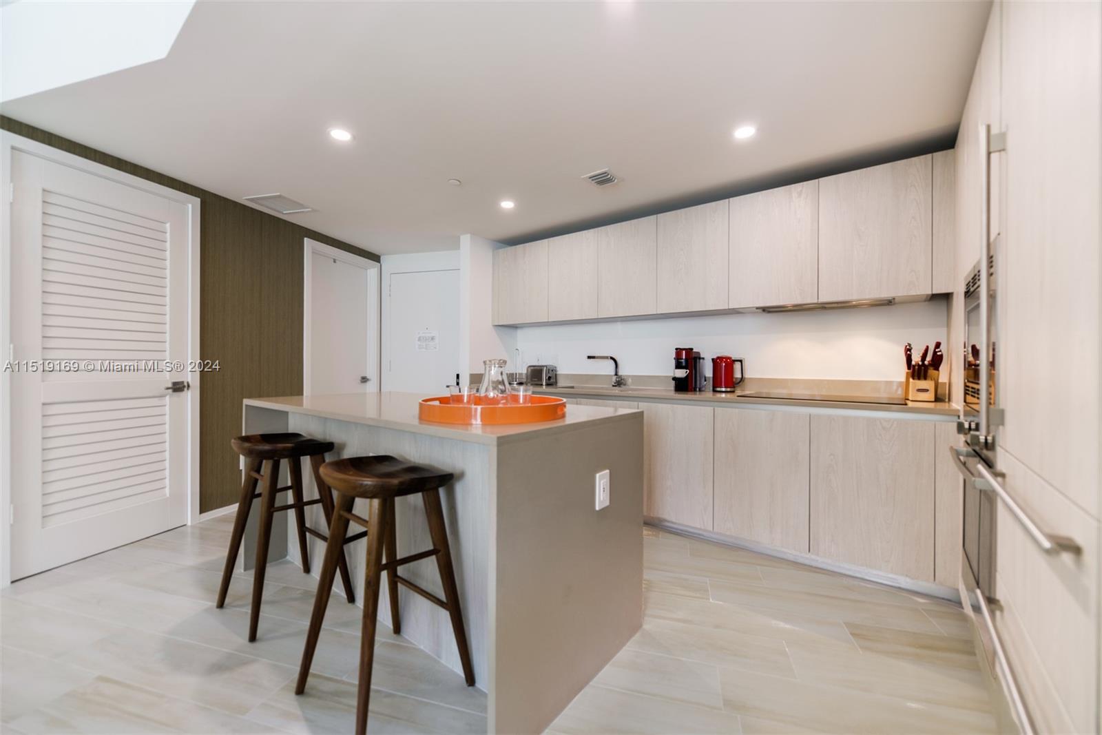 4111 S Ocean Dr 1905, Hollywood, Florida 33019, 2 Bedrooms Bedrooms, ,2 BathroomsBathrooms,Residential,For Sale,4111 S Ocean Dr 1905,A11519169