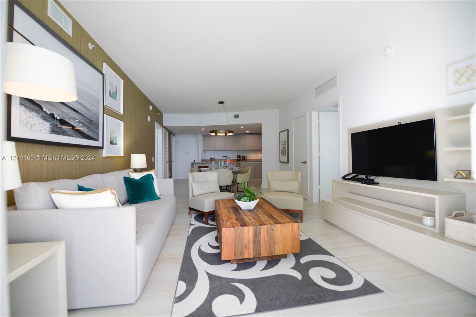 4111 S Ocean Dr 1905, Hollywood, Florida 33019, 2 Bedrooms Bedrooms, ,2 BathroomsBathrooms,Residential,For Sale,4111 S Ocean Dr 1905,A11519169