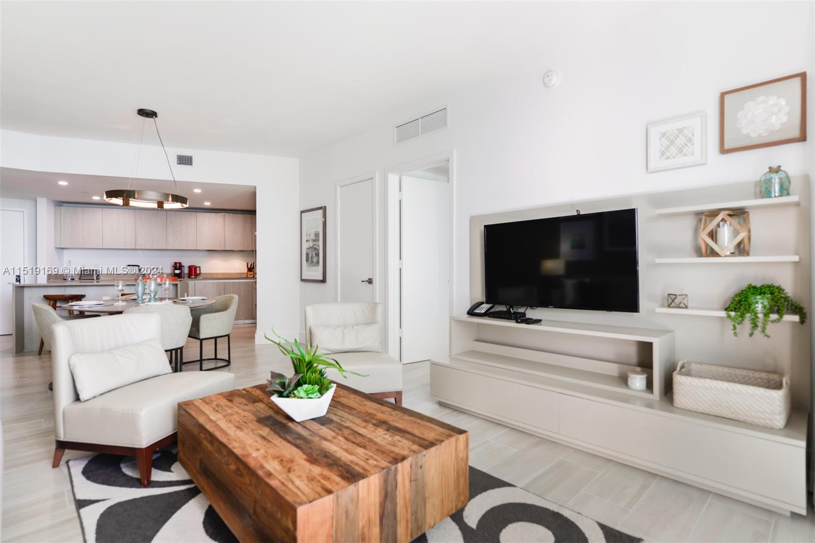 4111 S Ocean Dr 1905, Hollywood, Florida 33019, 2 Bedrooms Bedrooms, ,2 BathroomsBathrooms,Residential,For Sale,4111 S Ocean Dr 1905,A11519169
