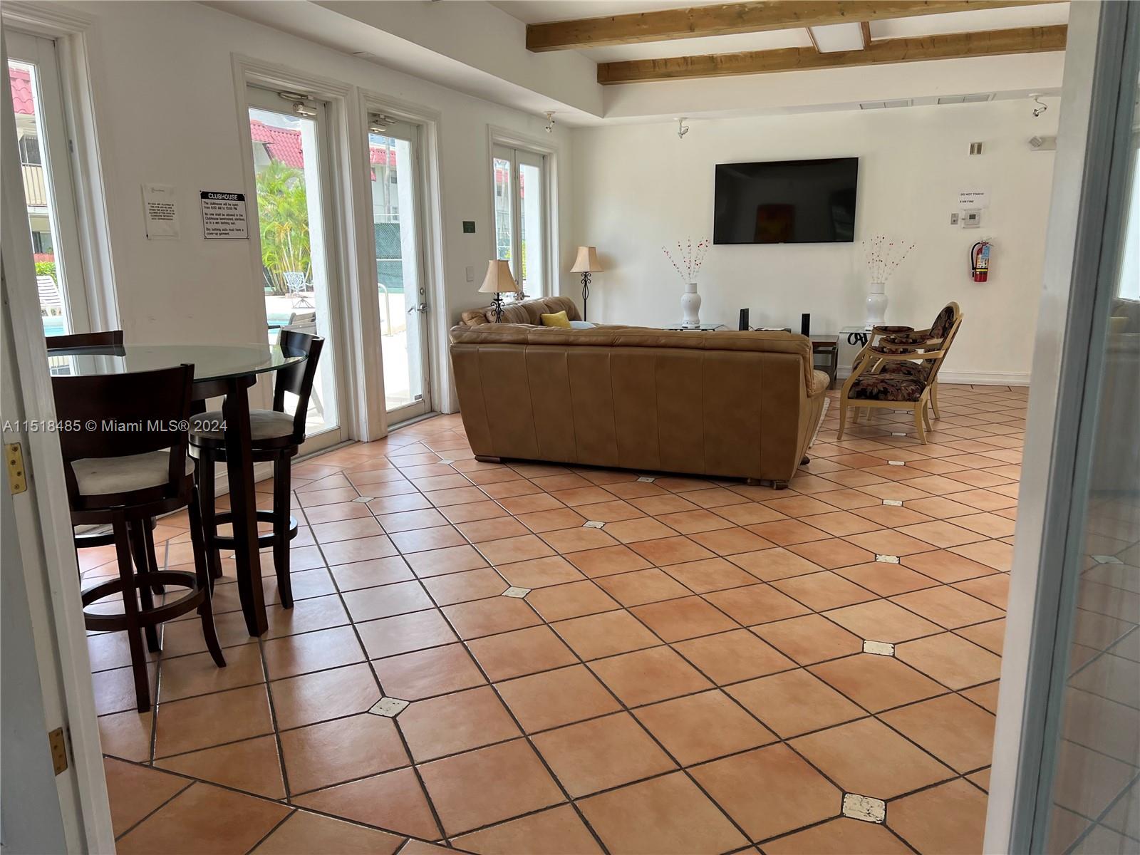 8650 SW 67th ave 1007, Pinecrest, Florida 33156, 1 Bedroom Bedrooms, ,1 BathroomBathrooms,Residentiallease,For Rent,8650 SW 67th ave 1007,A11518485