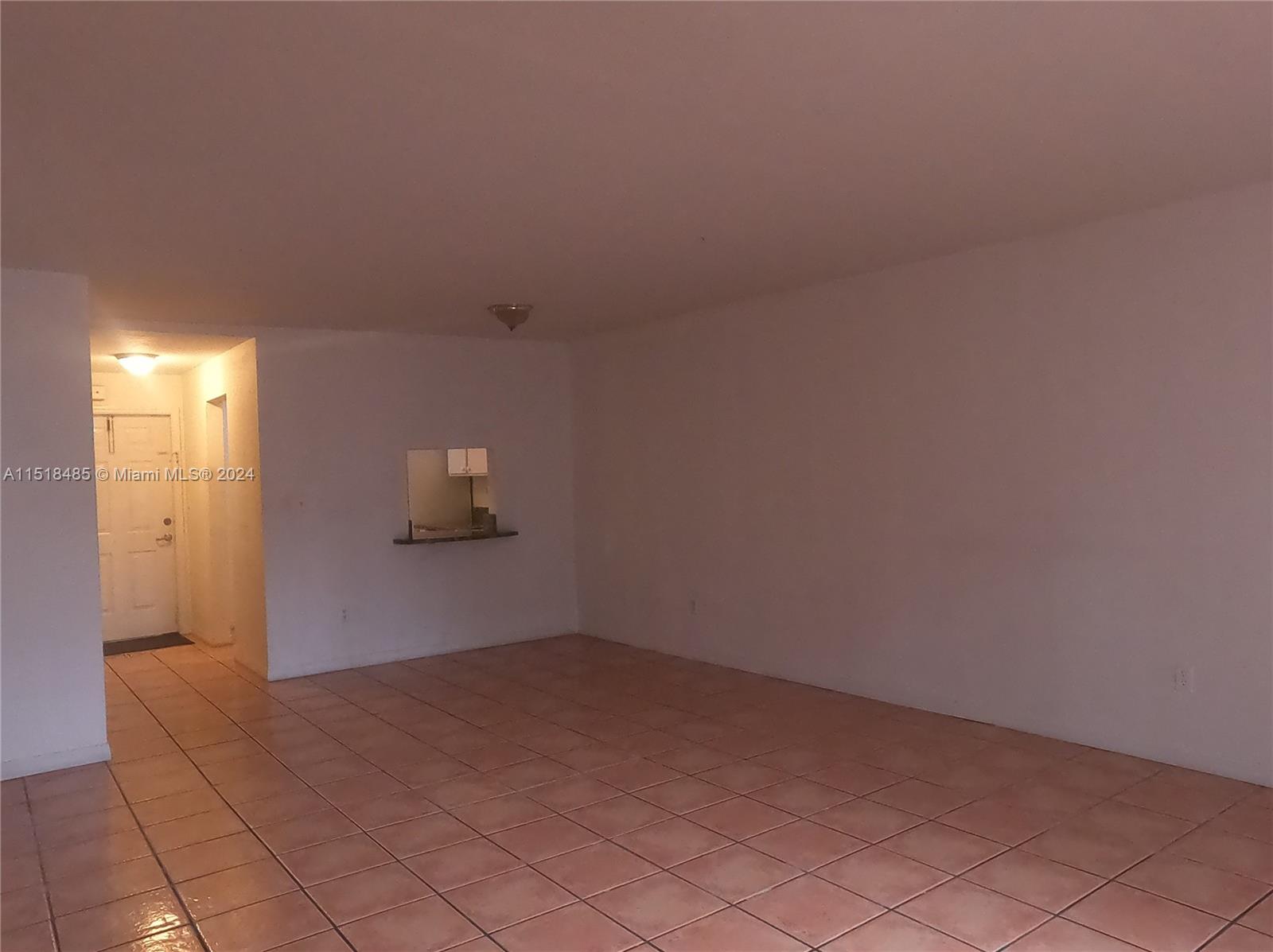 8650 SW 67th ave 1007, Pinecrest, Florida 33156, 1 Bedroom Bedrooms, ,1 BathroomBathrooms,Residentiallease,For Rent,8650 SW 67th ave 1007,A11518485