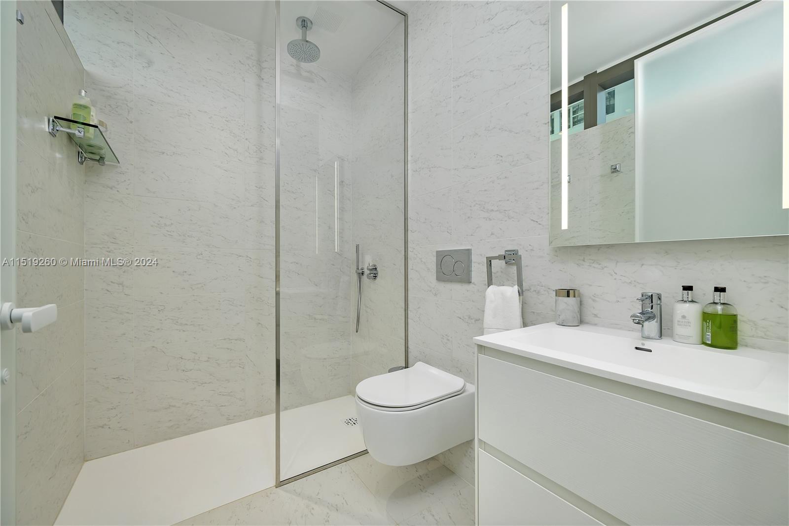 2000 S Ocean Dr 7B, Hallandale Beach, Florida 33009, 3 Bedrooms Bedrooms, ,3 BathroomsBathrooms,Residential,For Sale,2000 S Ocean Dr 7B,A11519260