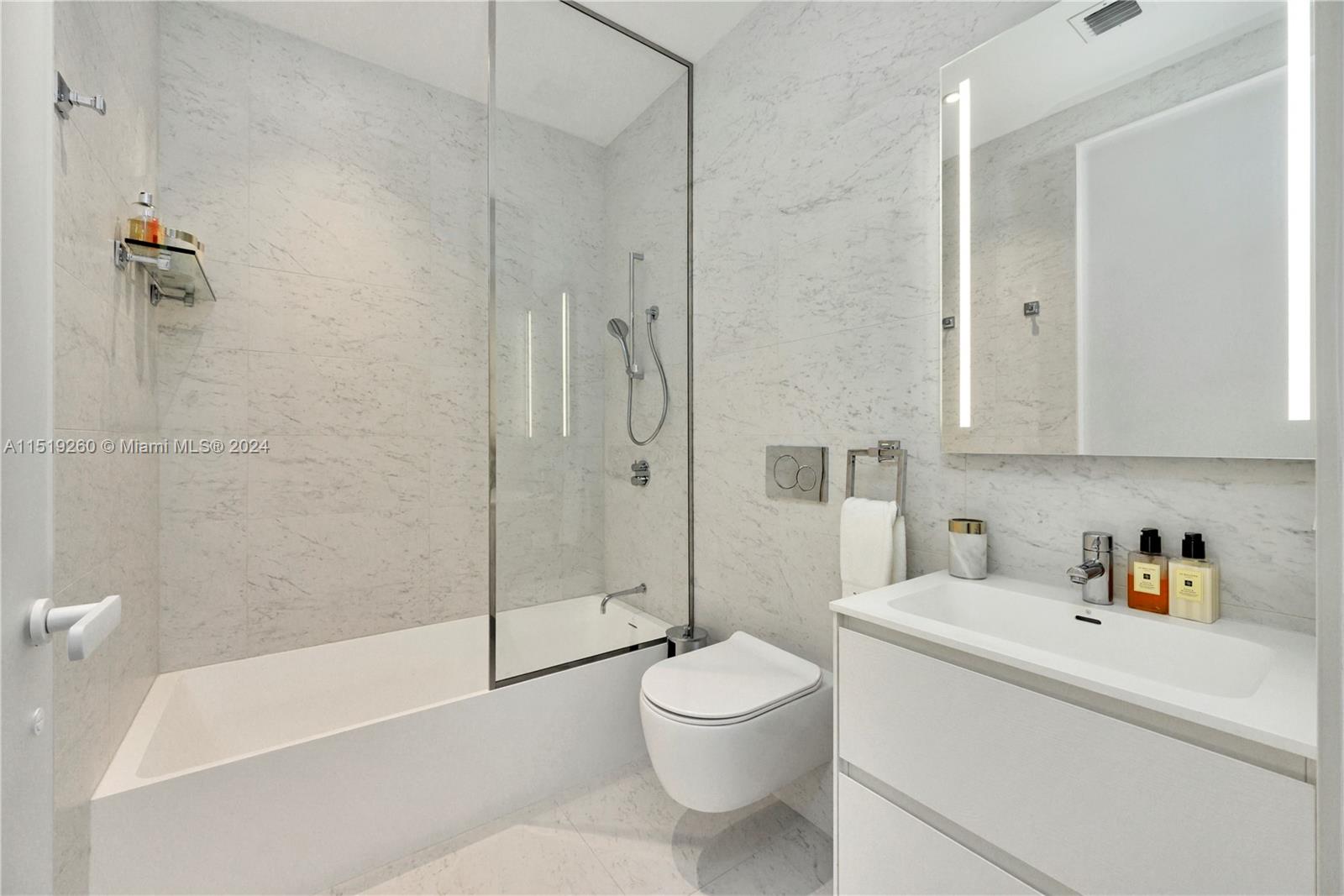 2000 S Ocean Dr 7B, Hallandale Beach, Florida 33009, 3 Bedrooms Bedrooms, ,3 BathroomsBathrooms,Residential,For Sale,2000 S Ocean Dr 7B,A11519260